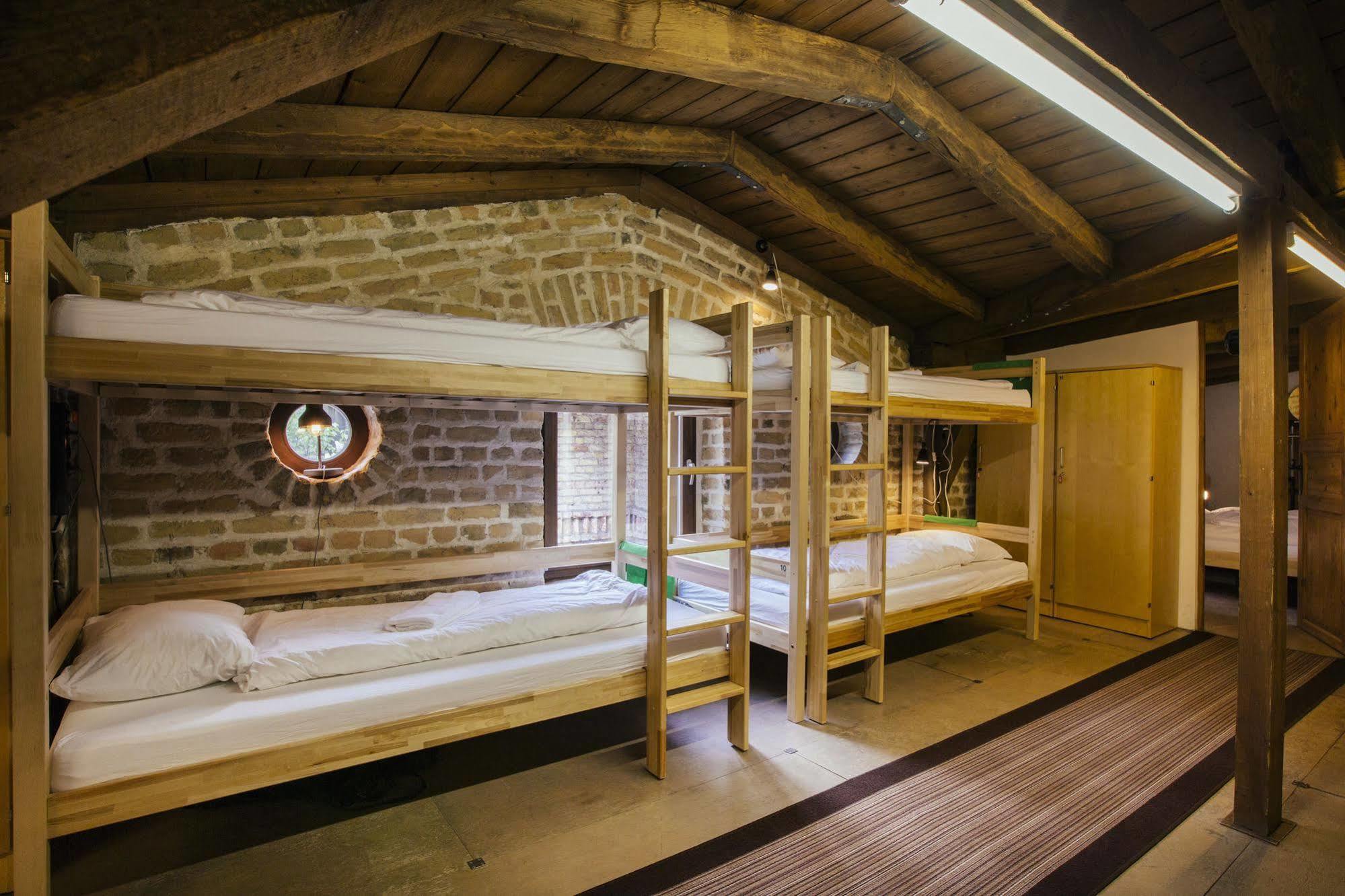Amalienhof Guesthouse Ryga Zewnętrze zdjęcie